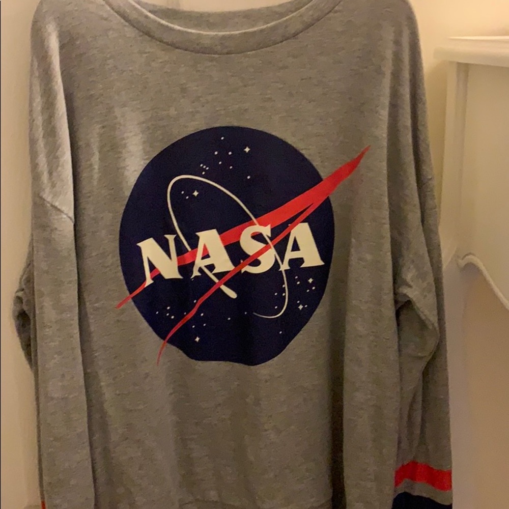 NASA shirt//used